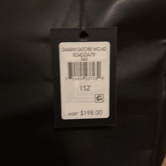 DKNY Camera Bag B93 - Picture 6 of 10